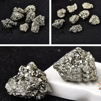 Naravni Kristalni Kamen Pyrite Rude, Bakra Ishihara Področju Delcev Vzorcu Kamni In Minerali, Kristali