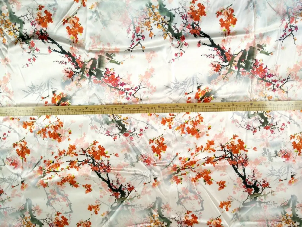 Slike /pictures/images_Telas-rdeče-slive-cvetje-japonski-slog-tiskanja-tissu-1/188309.jpg